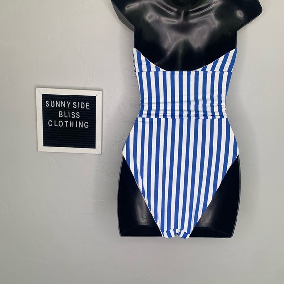Blue & White Stripped One Piece Bikini Size Medium - Picture 5 of 12
